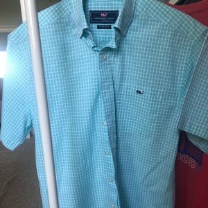 Short sleeve Vineyard Vines dress shirt